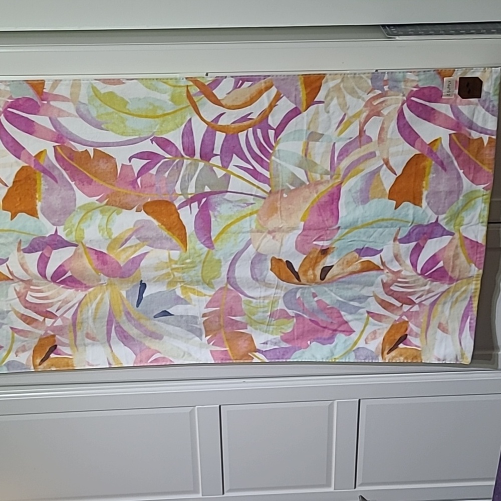 Cobo Beach Towel printed Velour Front Artfully, designeOeko-Tex 100 looped Terry